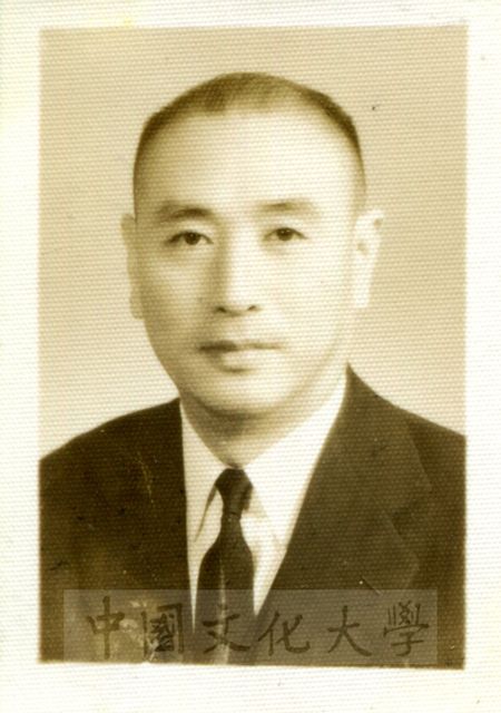 國防研究院第二期研究員劉支藩先生的圖片